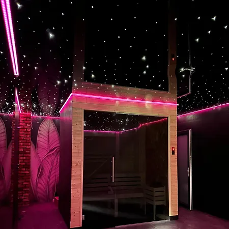 Villa Ostoya Zawory -domki Premium ,strefa Relaksu, Basen *