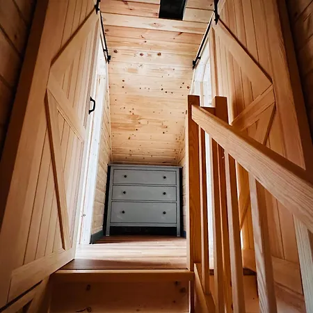 Ostoya Zawory -domki Premium ,strefa Relaksu, Basen Villa *