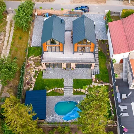 Villa Ostoya Zawory -domki Premium ,strefa Relaksu, Basen *