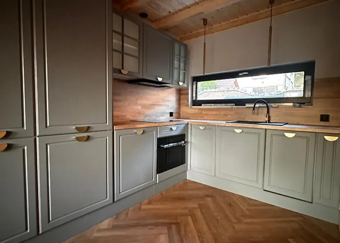 Ostoya Zawory -domki Premium ,strefa Relaksu, Basen