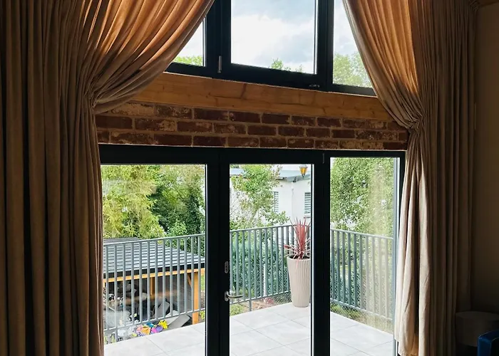 Ostoya Zawory -domki Premium ,strefa Relaksu, Basen