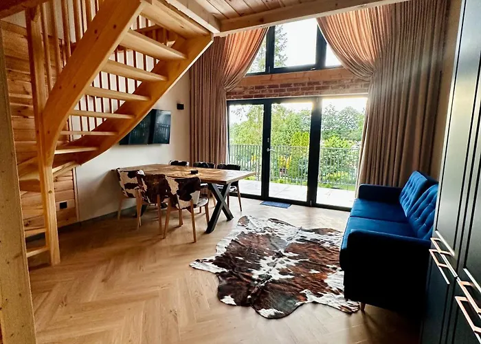 Ostoya Zawory -domki Premium ,strefa Relaksu, Basen Villa Zawory (Pomerania)