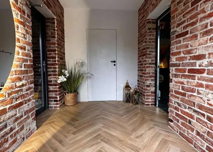 Ostoya Zawory -domki Premium ,strefa Relaksu, Basen Villa *