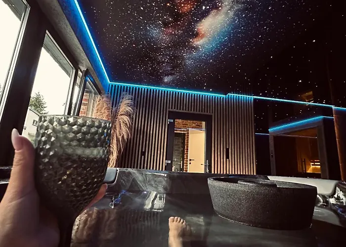 Ostoya Zawory -domki Premium ,strefa Relaksu, Basen *