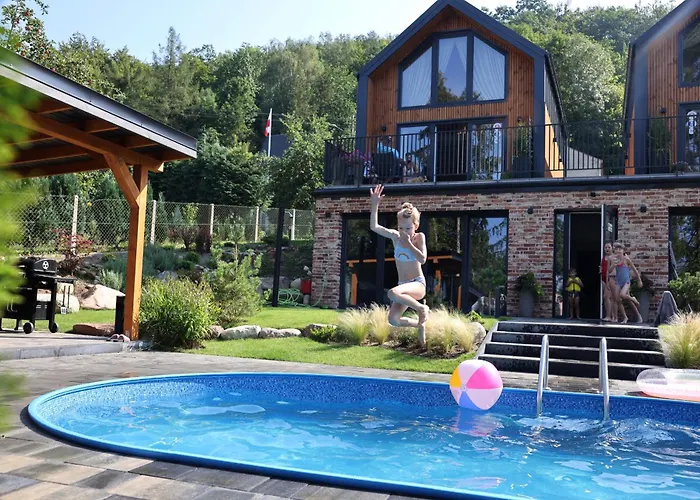 Ostoya Zawory -domki Premium ,strefa Relaksu, Basen Villa